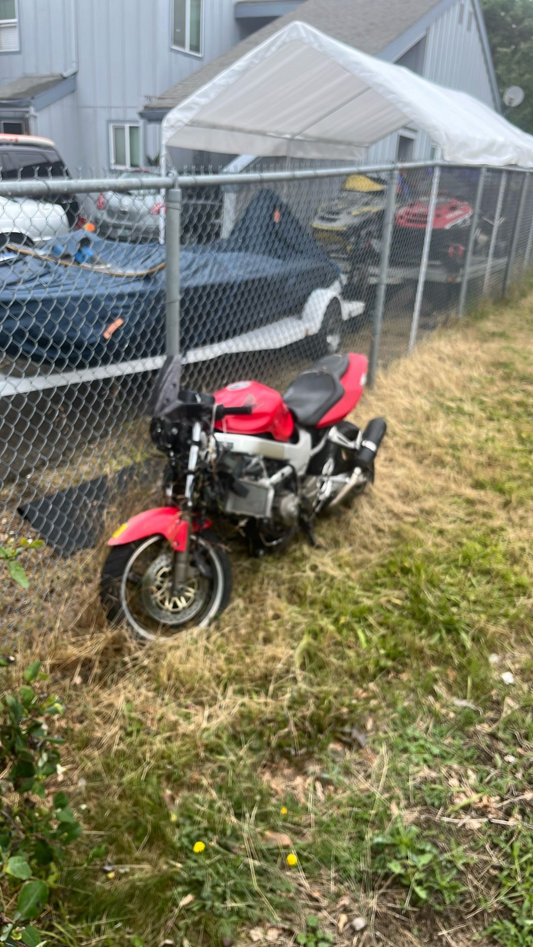 3001 Honda VTR