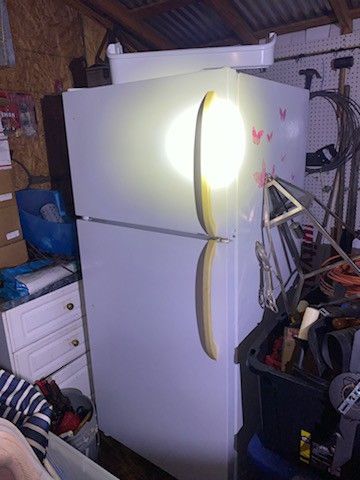 Refrigerator