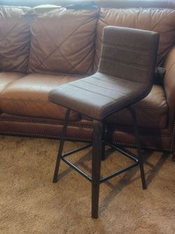 Counter height 1 BAR STOOL
