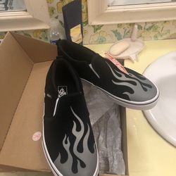 Vans Suede Flame  Size 5.5