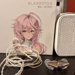 Moondrop Blessing 3 IEM Headphones Complete In Box With Divinus Velvet Siliconew Ear Tips 