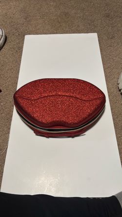 Sparkly red lip makeup bag