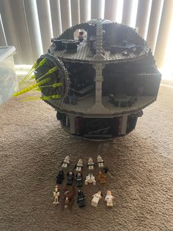Lego Death Star w/ minifigs READ DESCRIPTION NOT $1