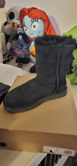UGG