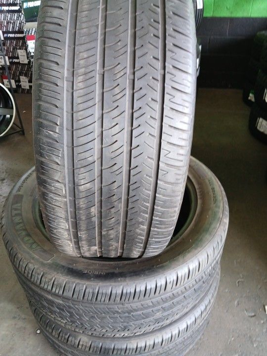 Llantas Usadas 305 45 22 ADVANTA 