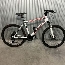 BICYCLE NORTHROCK 21 SPEED SIZE 26 BRAND NEW 