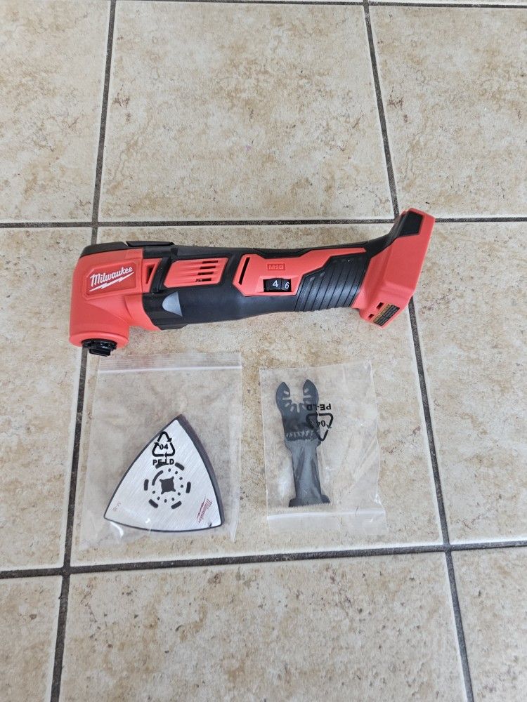 Milwaukee M18 Multi-Tool - New Tool (Open Box)