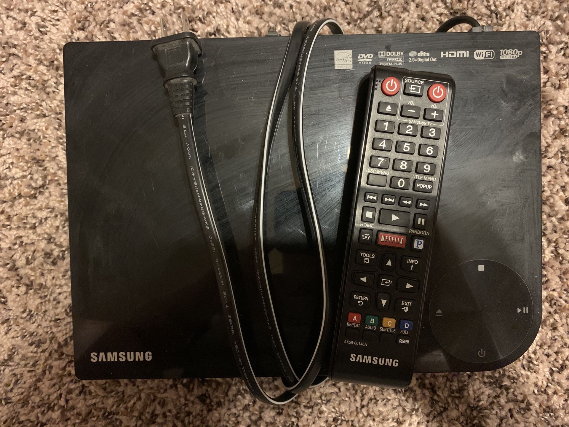 Blu Ray DVD player with remote