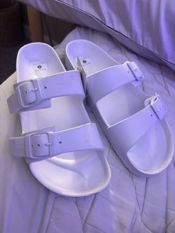 women’s sandals