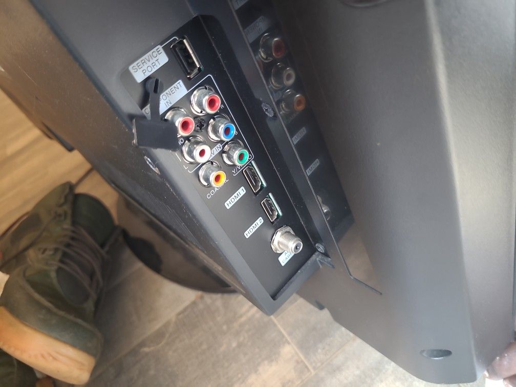 32 In Flat Screen TV DYNEX For Sale In Greensboro NC OfferUp 32-in-flat-screen-tv-dynex-for-sale-in-greensboro-nc-offerup