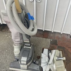 Kirby G3 Generation 3 Upright Vacuum With Shampooer 