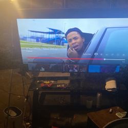 70 Inch Tv (stand Optional)