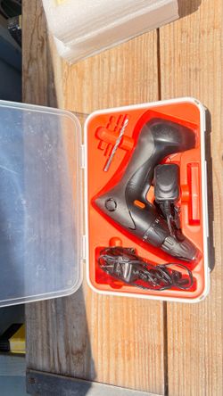 Black+Decker Cordless Electric Screwdriver Kit w/ Charger & Case