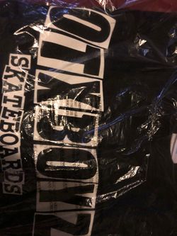 Geezy World Crewneck Black