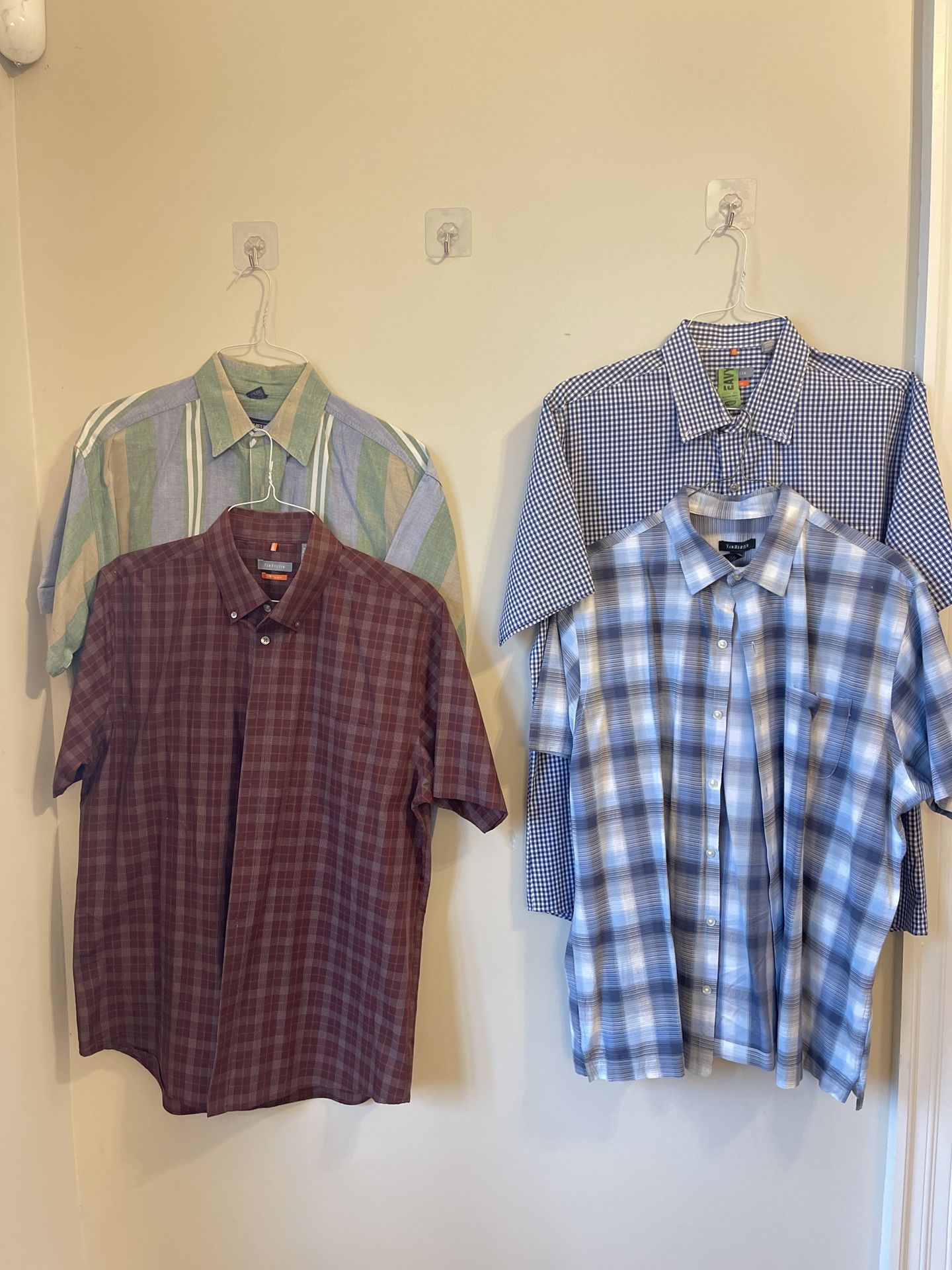 lot of 4 Van Heusen Men’s L Shirt Plaid Button Down Short Sleeves