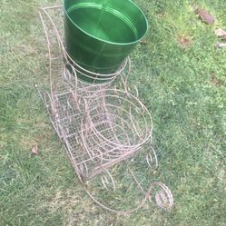 1 pot Included holder perfect for Christmas decoration