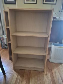 2 IKEA shelves