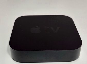 Apple TV 32GB 2nd Generation Black Media Streamer w Remote- A1378
