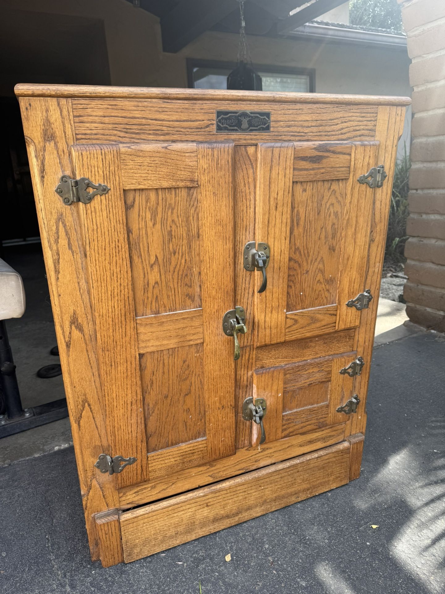 Premium Antique Oak Ice Chest