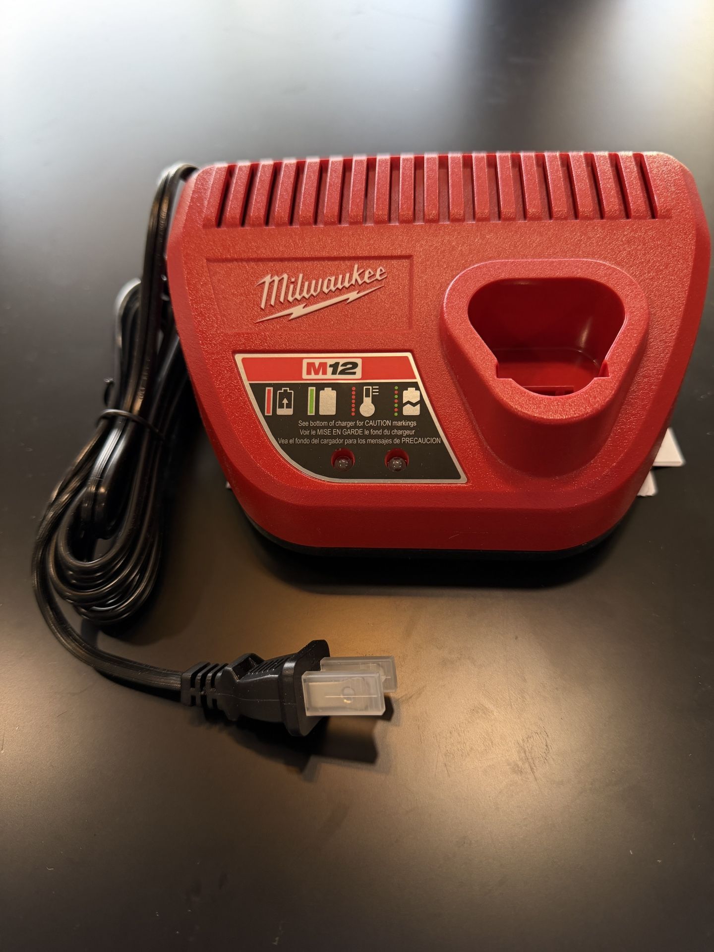 Milwaukee M12 Charger New