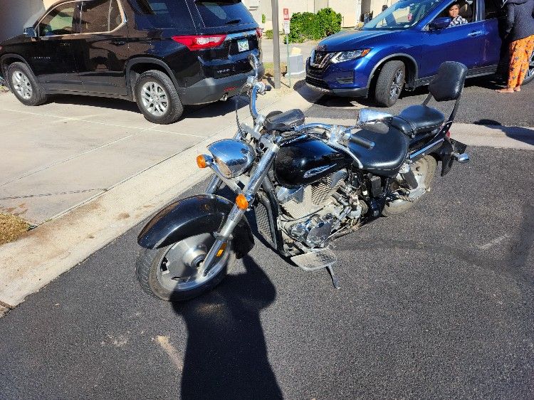 2005 HONDA CR1300