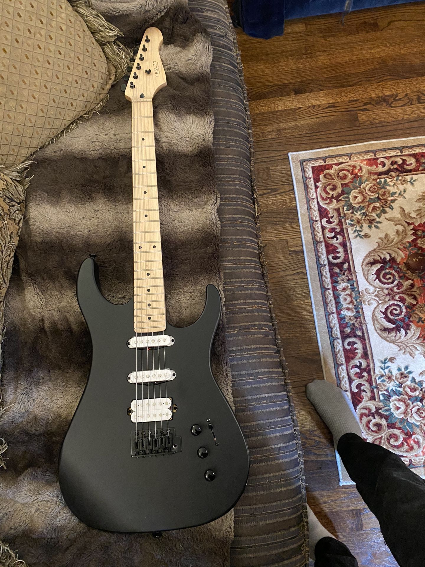 Fesley Guitar