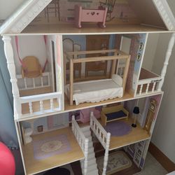 KidKraft Doll House