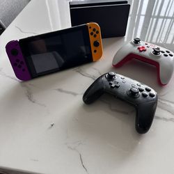 Nintendo Switch (1st Gen ) Bundle