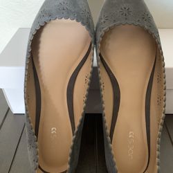 Joe’s Minka Flats