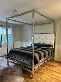 Queen bed