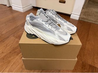 Yeezy 700 V2 Static
