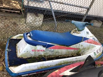 Polaris 650SL JetSki for parts doesn’t run