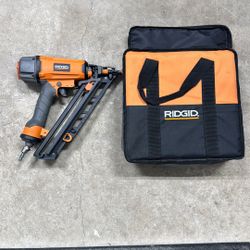 Ridgid 15 Gauge Finish Nailer