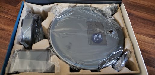 Bobsweep pethair plus robotic vacuum cleaner and mop new