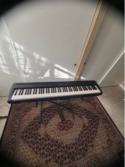 Great Yamaha P-85 Digital Piano with Stand and Pedal