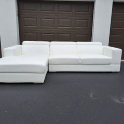 Modern Sofa / Couch Sectional White 🛻 DELIVERY AVAILABLE 