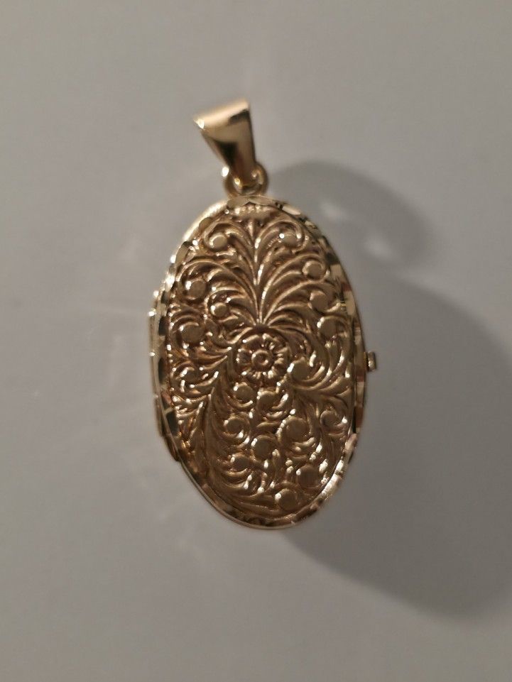14k Gold Locket