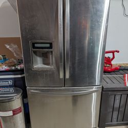 2008 Kenmore Stainless Steel refrigerator 