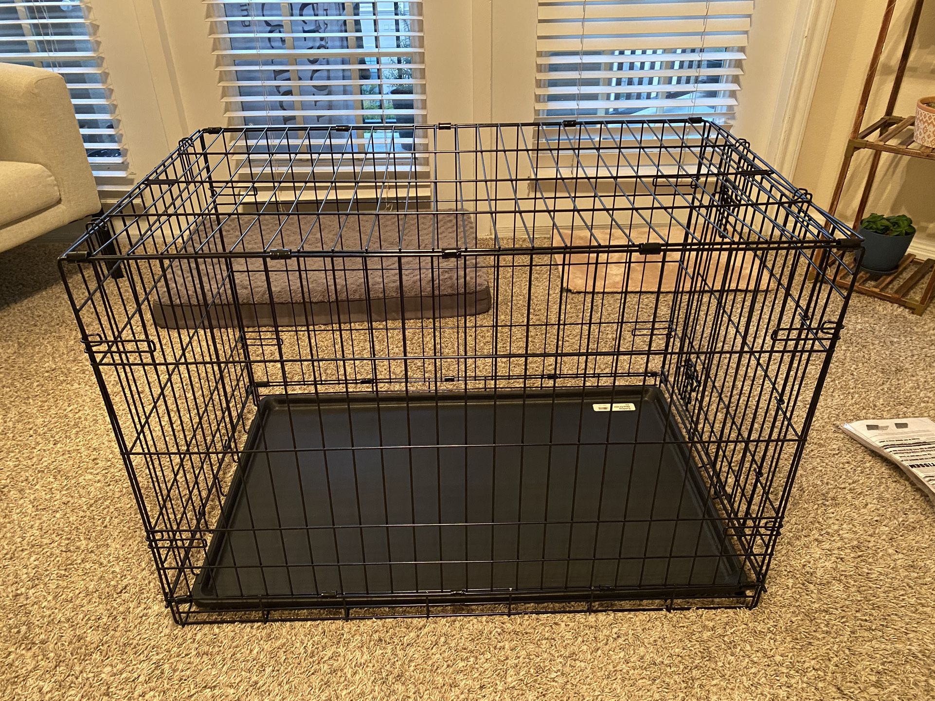 New Dog Crate  36"L x 23"W x 25"H — Only Pick Up 