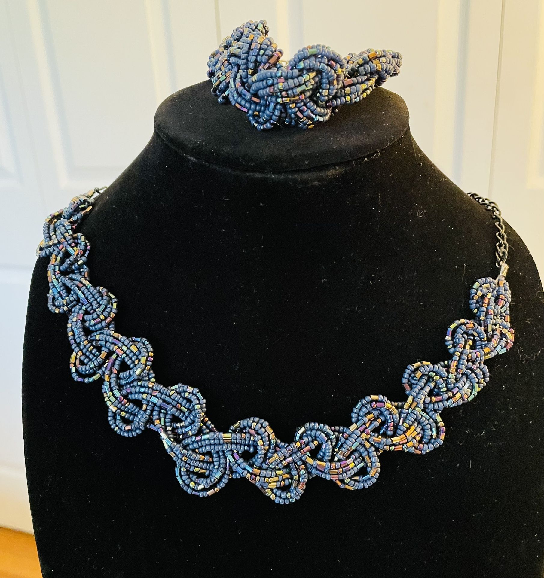 Blue Metallic Bead Necklace Set