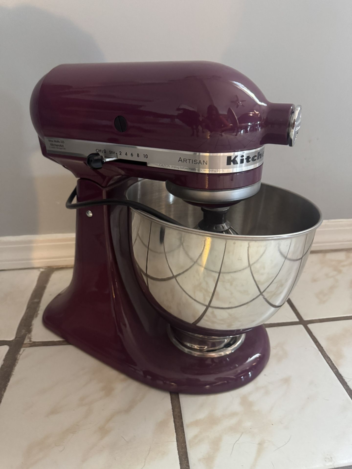 Kitchen Aid Artisan Series 5 Quart Tilt-Head Stand Mixer
