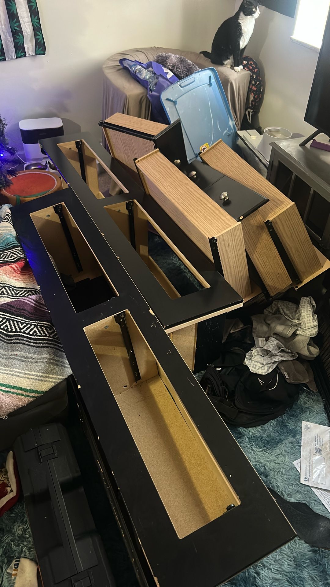 Free BIG Queen Size bed Frame With Drawers 