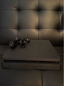 PS4 Slim 1 TB
