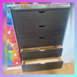 Dresser / Five drawers dresser