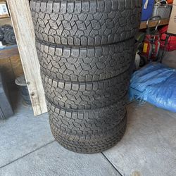 Toyo Tires  P265- 70R16