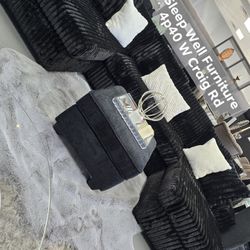 ✨️ Sectionals, 2pc Sofas ✨️ Furniture Queen Bedrooms, Dining Avail