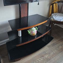 TV Stand With Shelves/ TV HITACHI 40" Free TV 