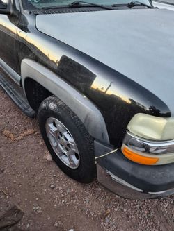 05 Tahoe fenders  suburban Silverado fender