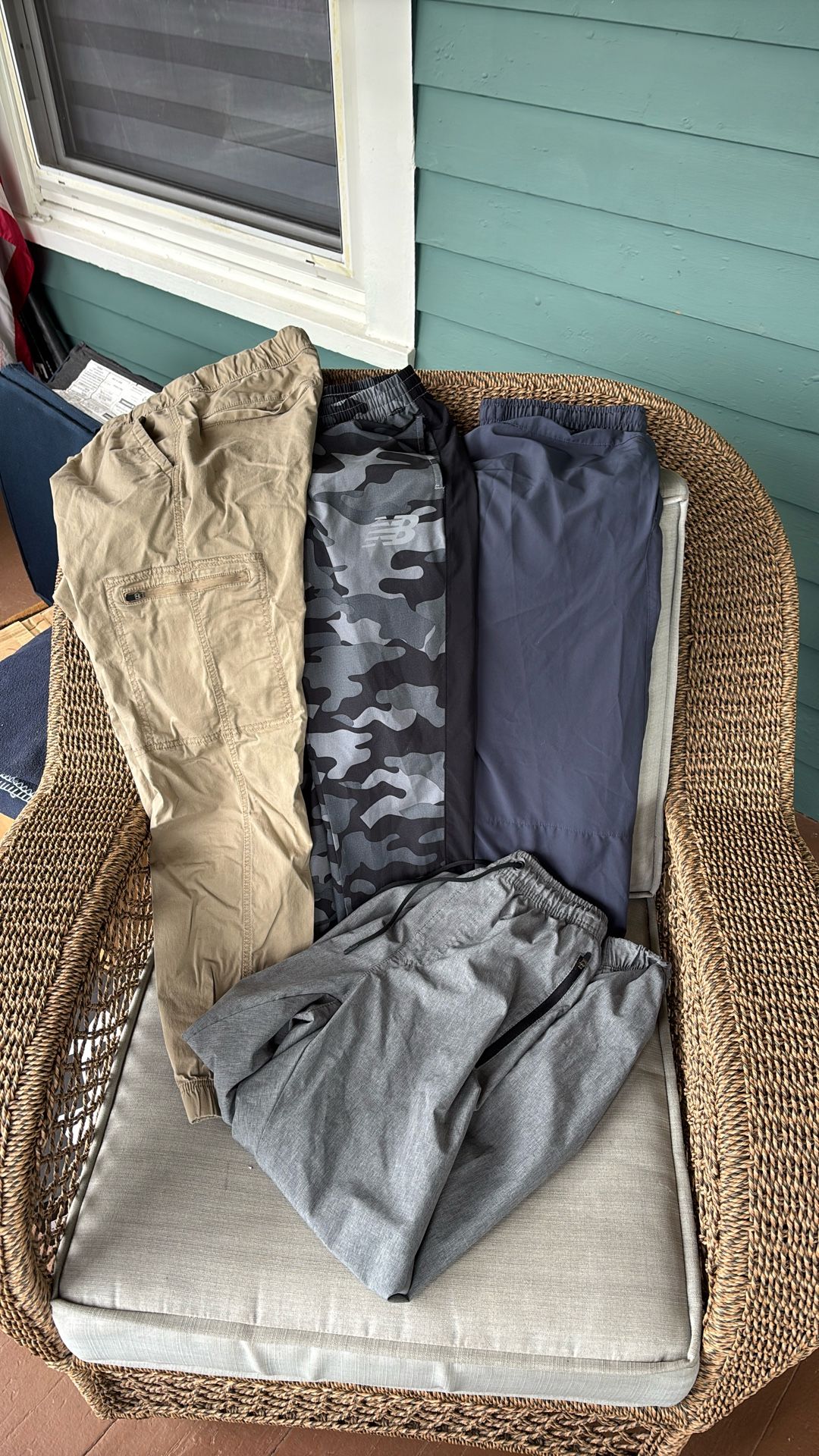 Young Men’s Jogger Pants - Size S