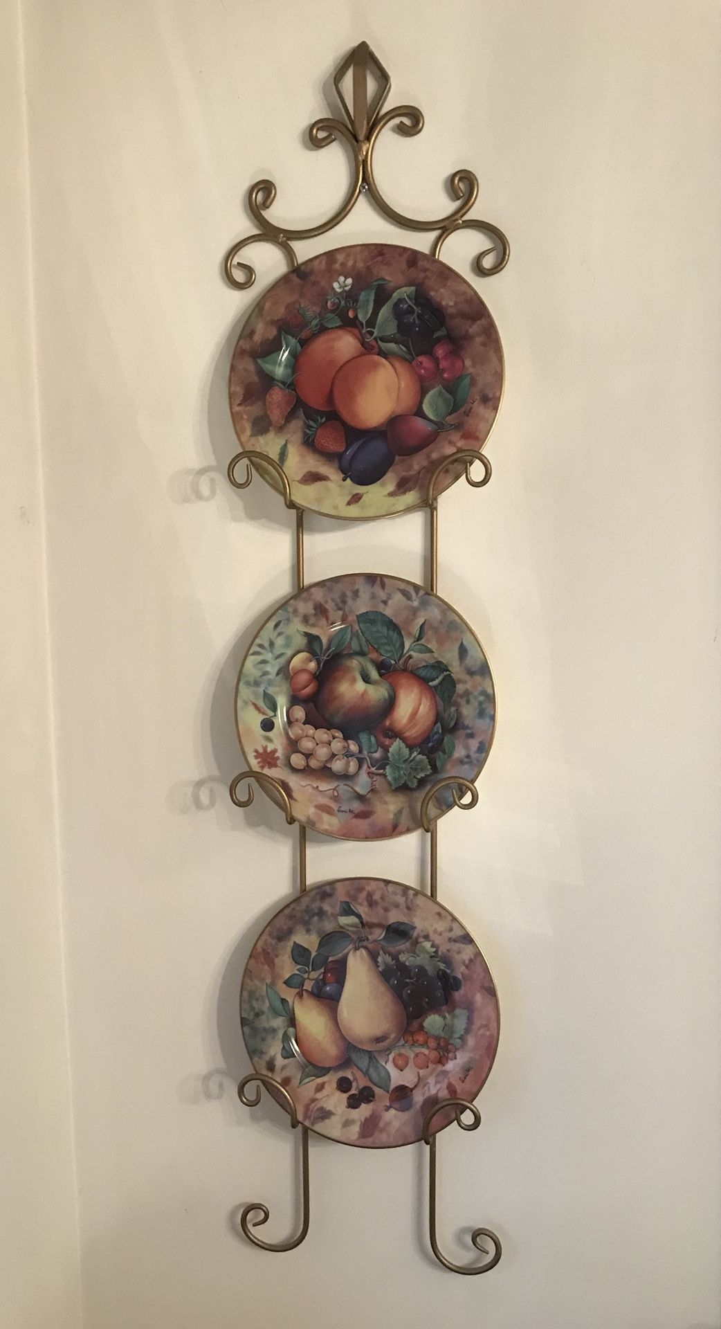 Decorative Plate Set